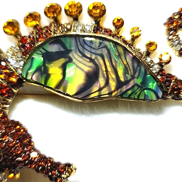 Fabulous Amber Colored Rhinestone & Abalone Sea Horse Gold Tone Brooch Pin - Picture 8 of 12